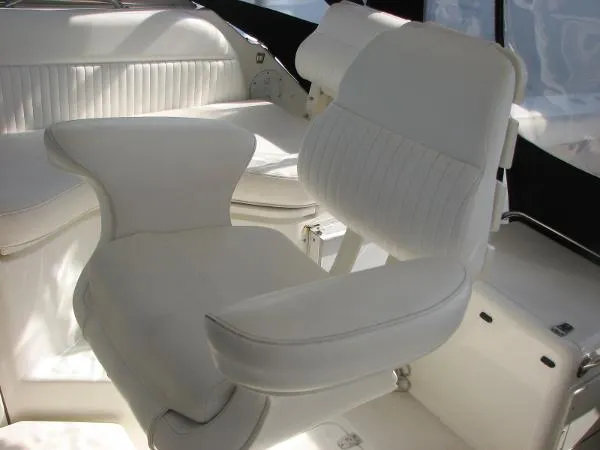 Slide: The Image of Boston Whaler 350 Defiance 2002 - 3
