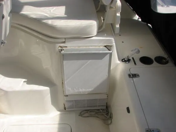 Slide: The Image of Boston Whaler 350 Defiance 2002 - 8
