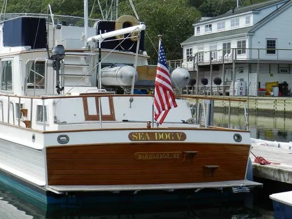 Slide: The Image of Grand Banks 42 Classic 1995 - 6