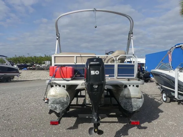 Slide: The Image of Sun Tracker Bass Buggy® 16 XL 2022 - 5