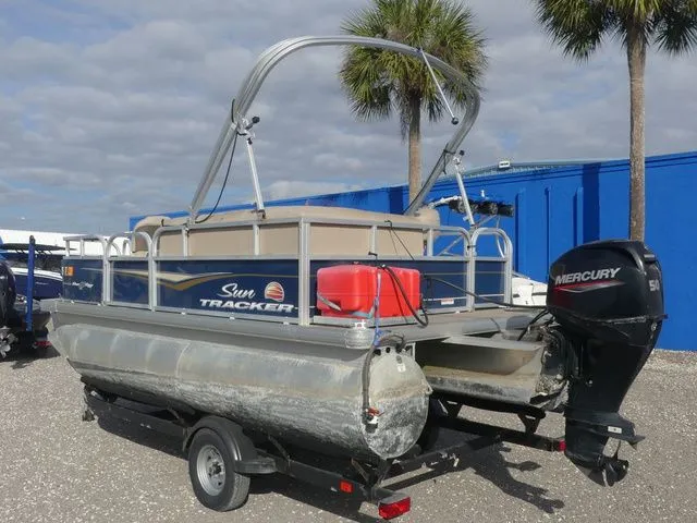 Slide: The Image of Sun Tracker Bass Buggy® 16 XL 2022 - 6