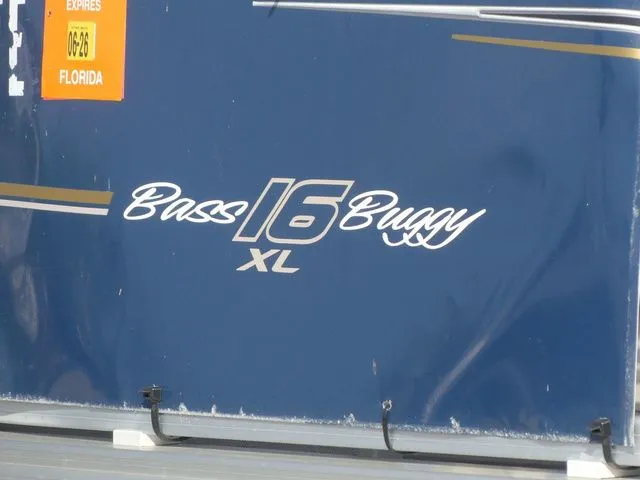 Slide: The Image of Sun Tracker Bass Buggy® 16 XL 2022 - 8