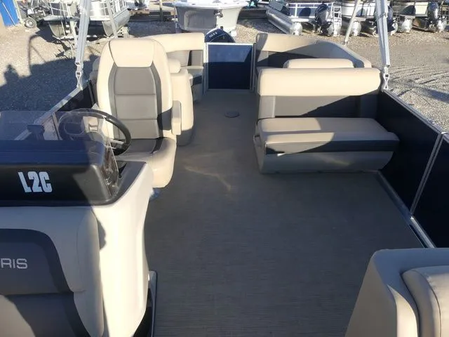 Slide: The Image of Harris Cruiser 230 CS 2024 - 14