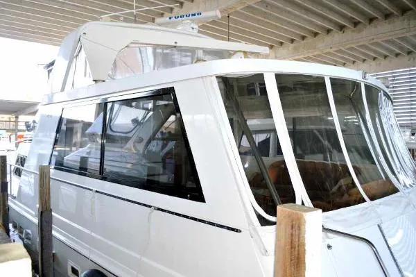 Slide: The Image of Hatteras Motor Yacht 1995 - 10