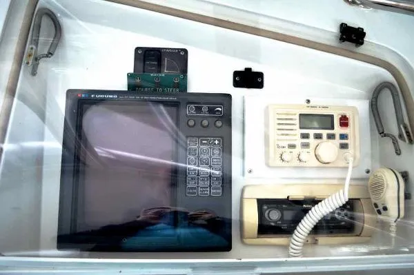 Slide: The Image of Hatteras Motor Yacht 1995 - 7