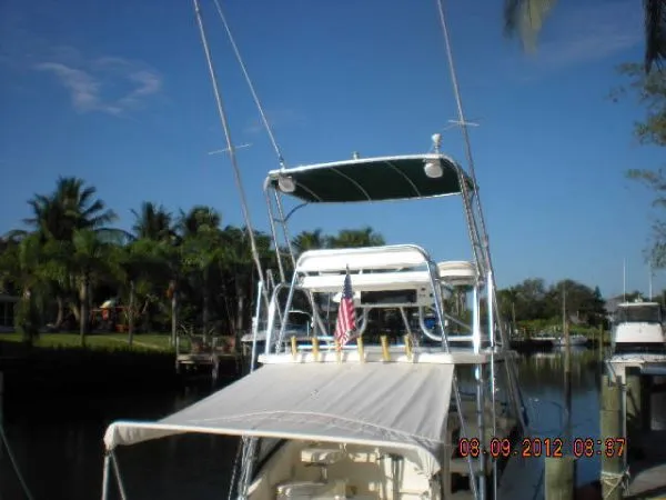 Slide: The Image of Pursuit 3000 Offshore 1996 - 4