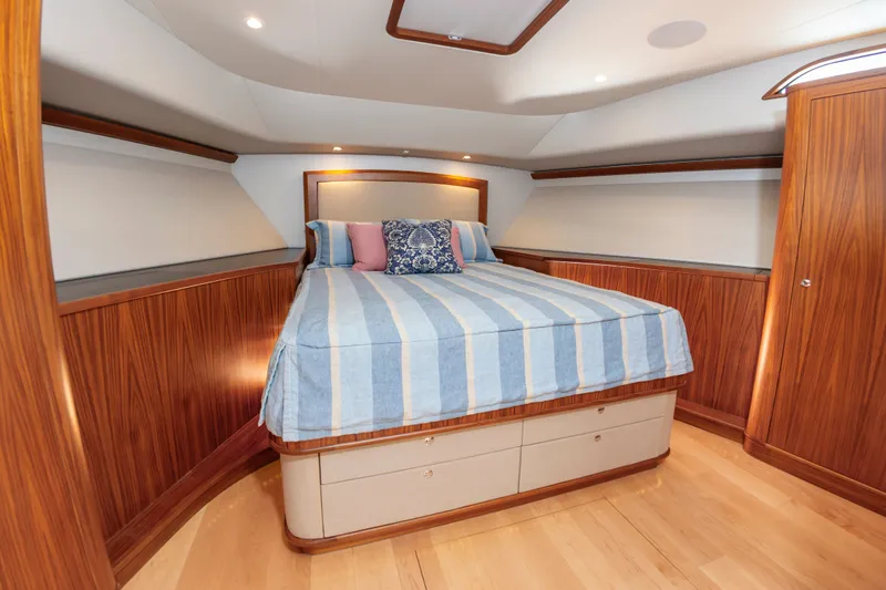 Slide: The Image of Luxurious cabin of the 2019 Jarrett Bay 67 Custom yacht. - 33