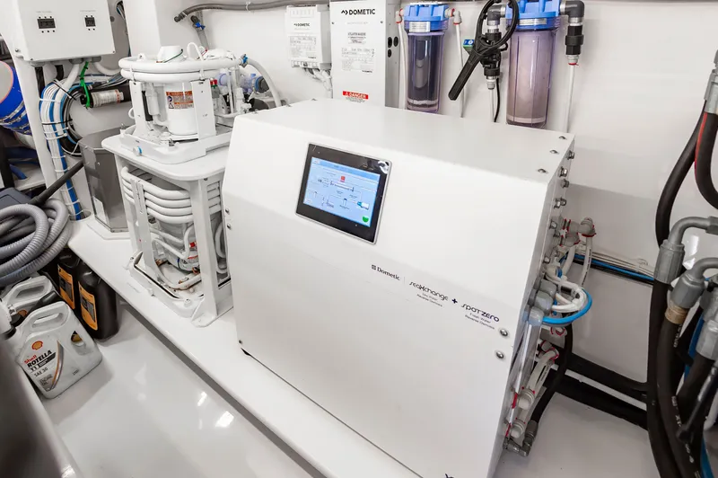 Slide: The Image of Jarrett Bay 67 Custom 2019 - 70