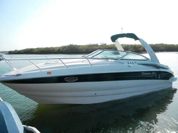 Slide: The Image of Crownline Boats 270 CR 2004 - 3