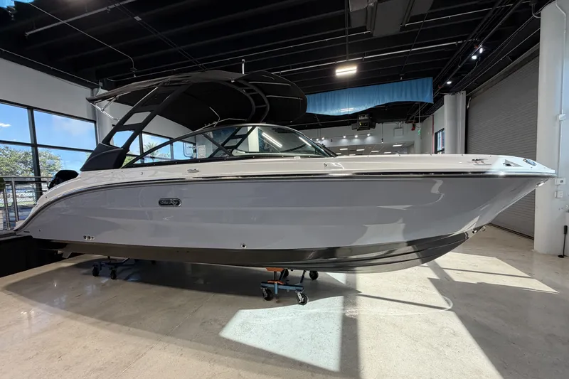 Slide: The Image of Sea Ray SDX 250 Outboard 2026 - 1