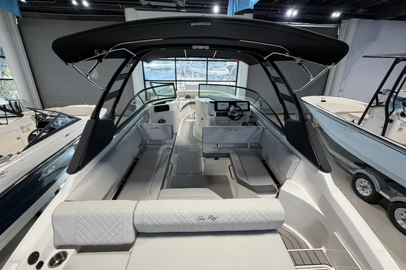Slide: The Image of Sea Ray SDX 250 Outboard 2026 - 8