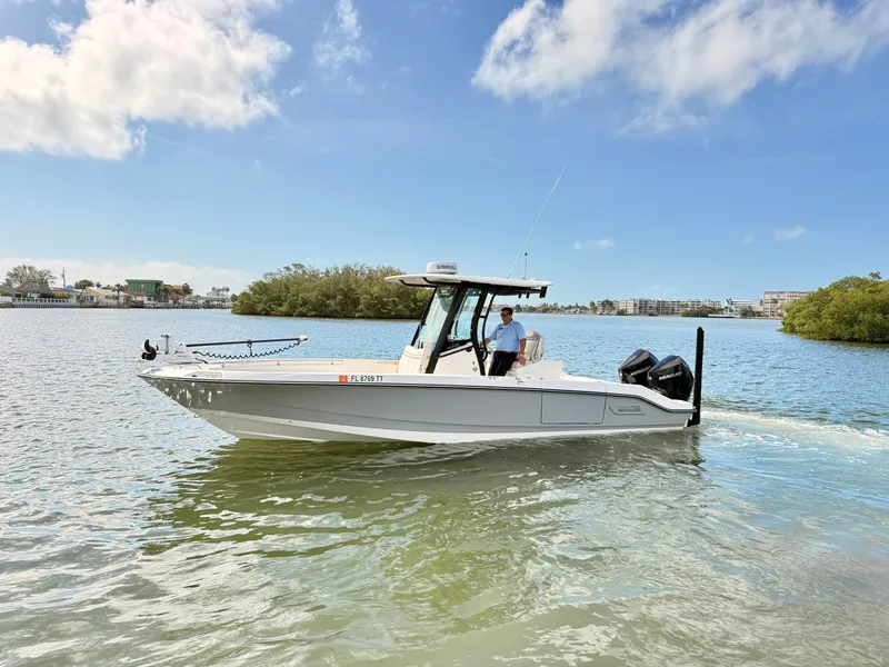 Slide: The Image of Boston Whaler 280 Dauntless 2024 - 12