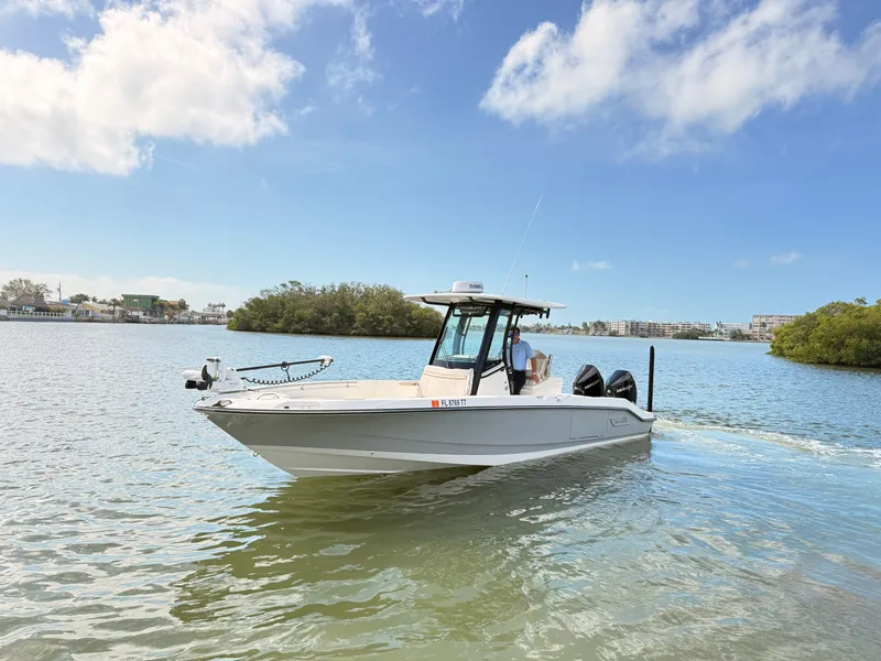 Slide: The Image of Boston Whaler 280 Dauntless 2024 - 13