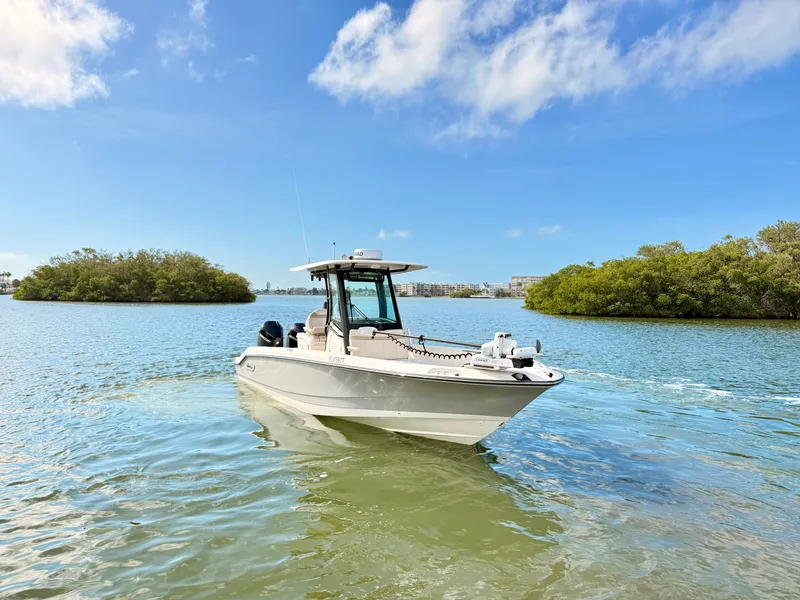 Slide: The Image of Boston Whaler 280 Dauntless 2024 - 18