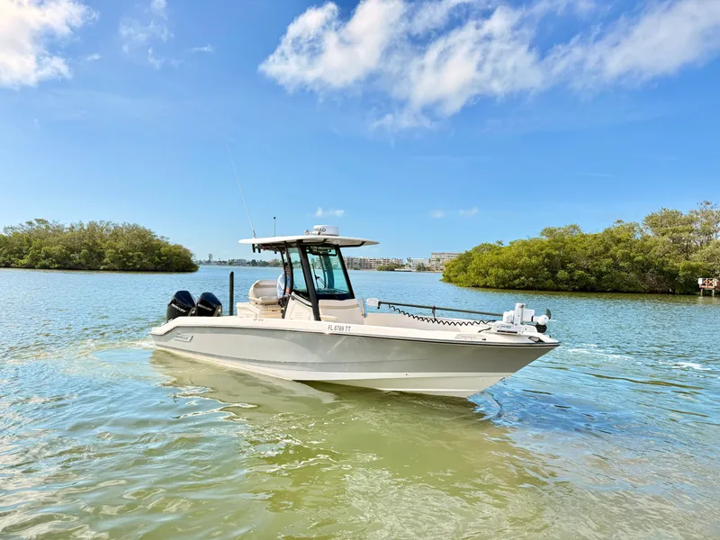 Slide: The Image of Boston Whaler 280 Dauntless 2024 - 19
