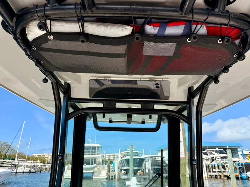 Slide: The Image of Boston Whaler 280 Dauntless 2024 - 34