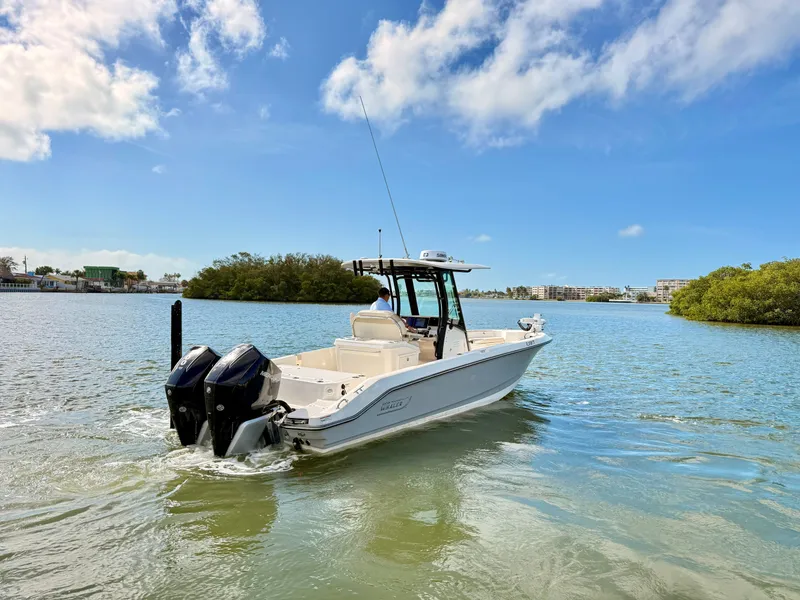 Slide: The Image of Boston Whaler 280 Dauntless 2024 - 4
