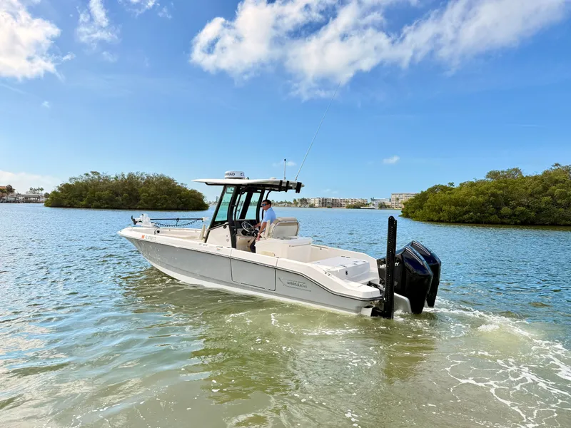 Slide: The Image of Boston Whaler 280 Dauntless 2024 - 8