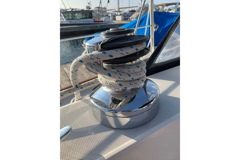 Slide: The Image of Winch with rope on 1986 Sabre 34 MK II sailboat, docked in marina. - 22