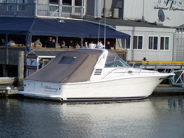 Slide: The Image of Sea Ray 330 Express Cruiser 1998 - 1