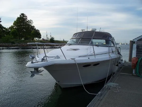 Slide: The Image of Sea Ray 330 Express Cruiser 1998 - 2