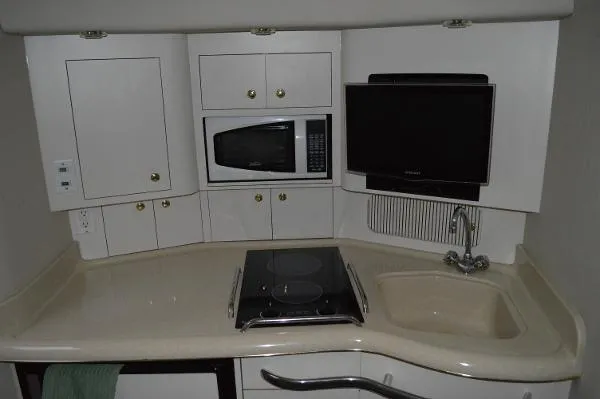Slide: The Image of Sea Ray 330 Express Cruiser 1998 - 4