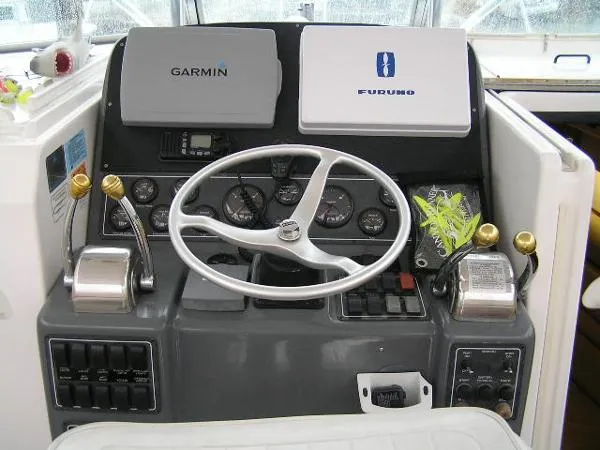 Slide: The Image of Pursuit 3400 Express 1999 - 10
