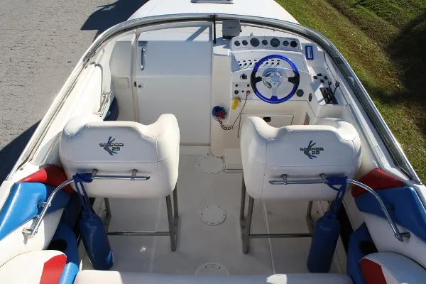 Slide: The Image of Wellcraft 29 Scarab 1994 - 9