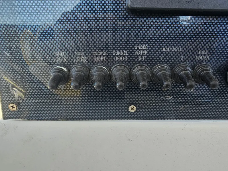 Slide: The Image of Ocean Master 31 Center Console 1987 - 38