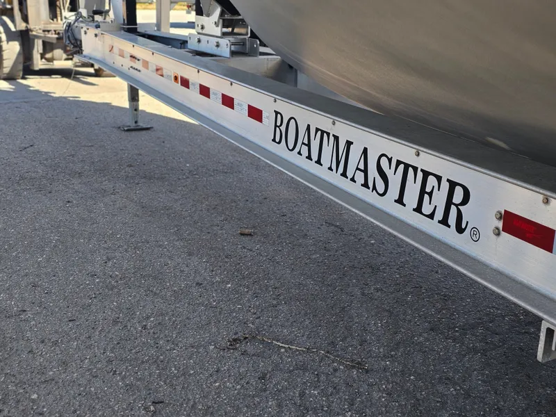 Slide: The Image of Ocean Master 31 Center Console 1987 - 63