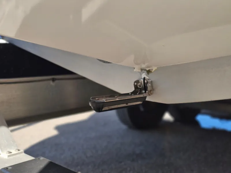 Slide: The Image of Ocean Master 31 Center Console 1987 - 64