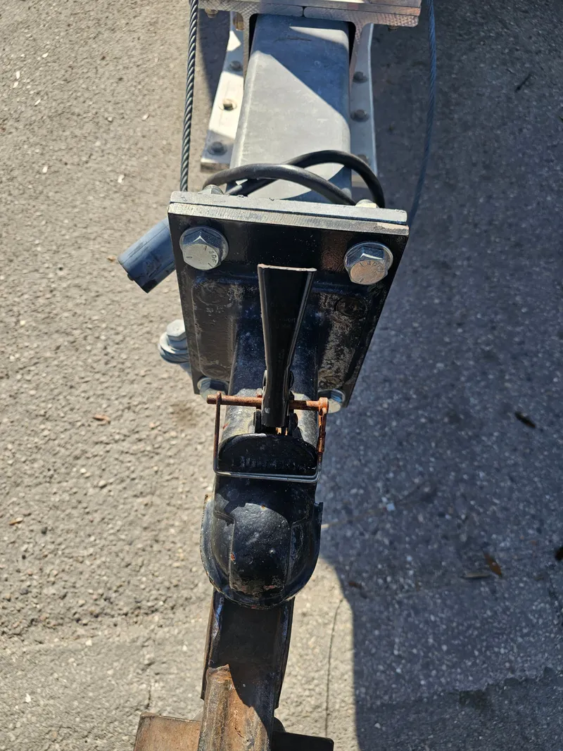 Slide: The Image of Close-up of a trailer hitch component, Ocean Master 31, year 1987. - 17