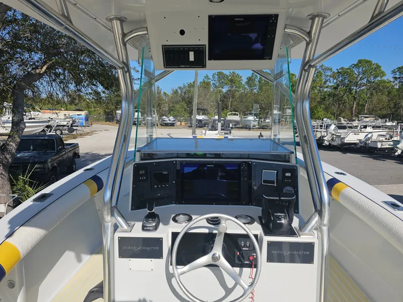 Slide: The Image of Interior view of a 1987 Ocean Master 31 boat. - 37