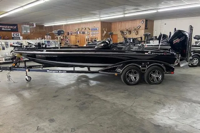 The Image of 2019 Ranger Z520C Carbon Comanche boat in showroom, side view. - 1