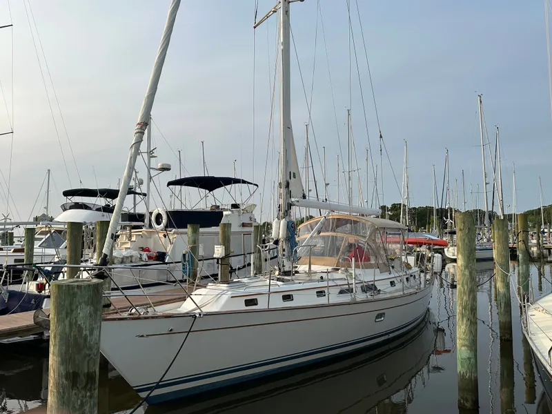 The Image of Passport 470 2006 - 0