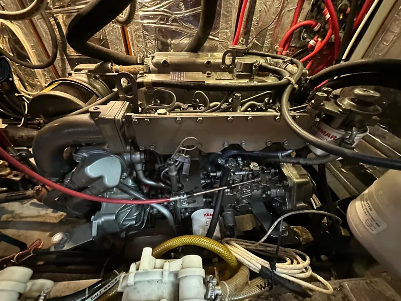 Slide: The Image of Passport 470 2006 - 33