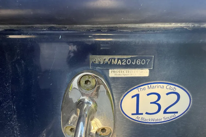 Slide: The Image of 2007 Hydra-Sports Vector 2900 VX boat with marina club sticker and design plate. - 22