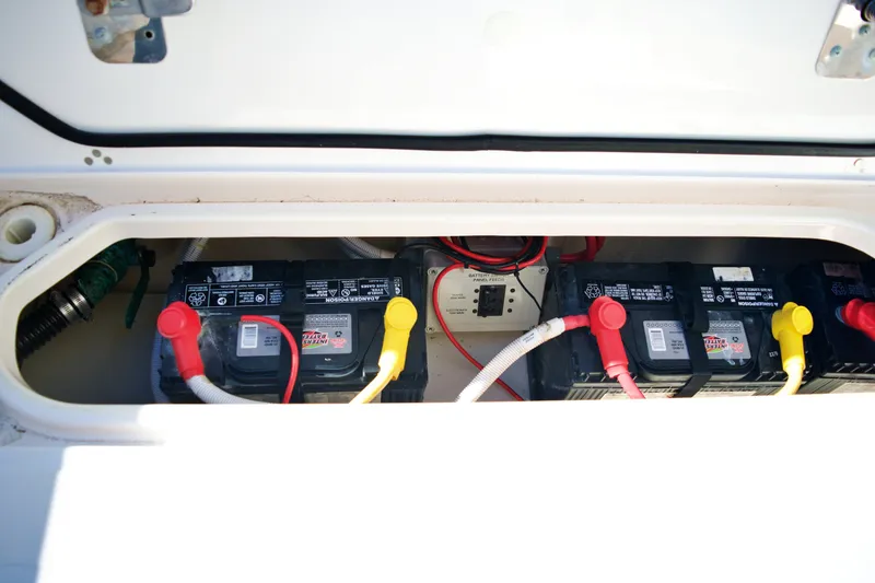 Slide: The Image of 2019 PURSUIT 408 S - Image 34 - 34