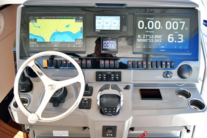 Slide: The Image of 2019 PURSUIT 408 S - Image 45 - 45