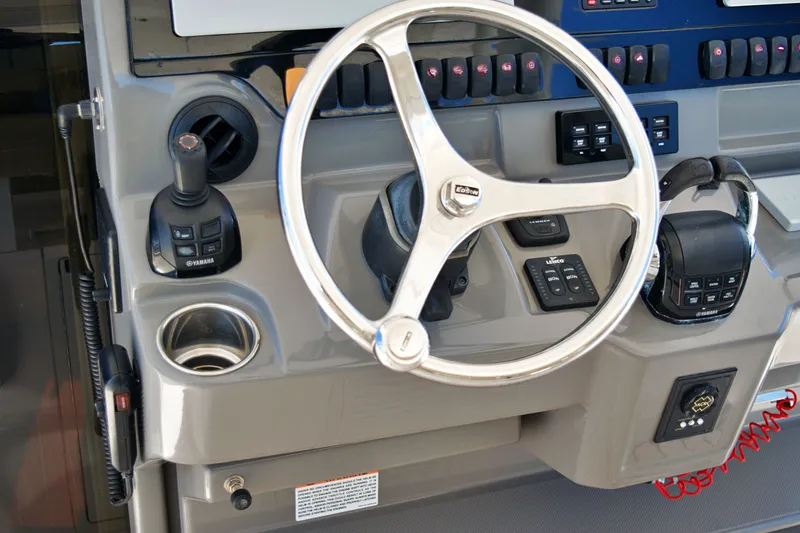 Slide: The Image of 2019 PURSUIT 408 S - Image 49 - 49