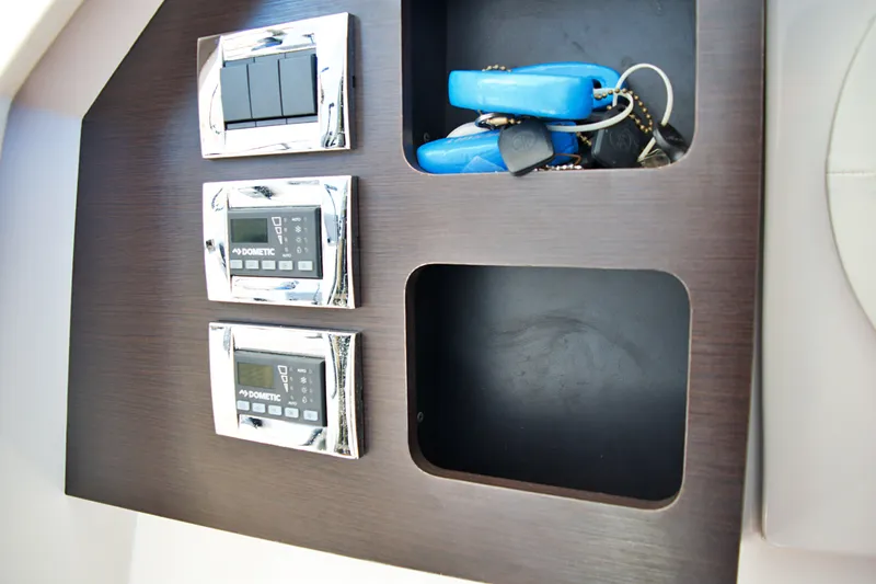 Slide: The Image of 2019 PURSUIT 408 S - Image 62 - 62