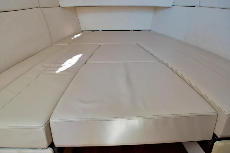 Slide: The Image of 2019 PURSUIT 408 S - Image 67 - 67