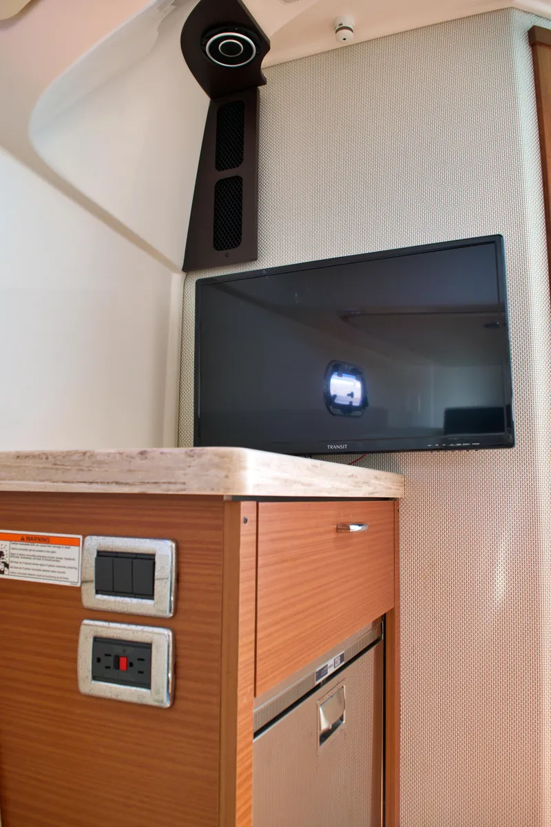 Slide: The Image of 2019 PURSUIT 408 S - Image 70 - 70