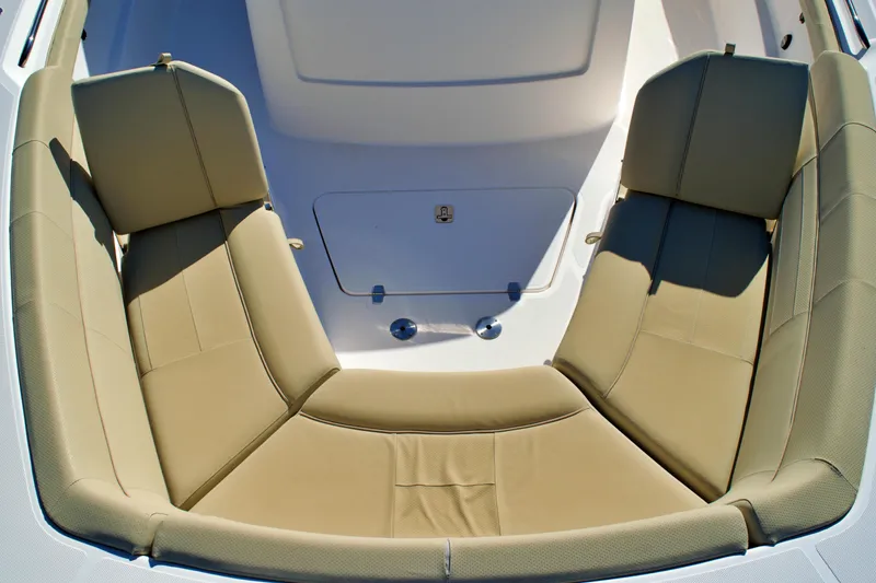 Slide: The Image of 2019 PURSUIT 408 S - Image 81 - 81