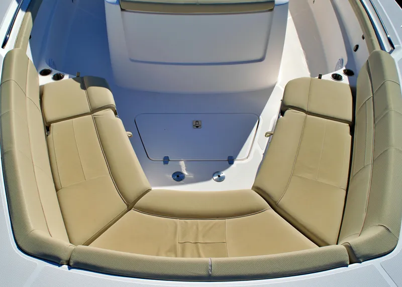 Slide: The Image of 2019 PURSUIT 408 S - Image 82 - 82