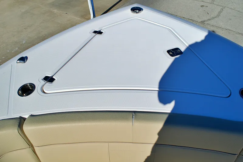 Slide: The Image of 2019 PURSUIT 408 S - Image 83 - 83