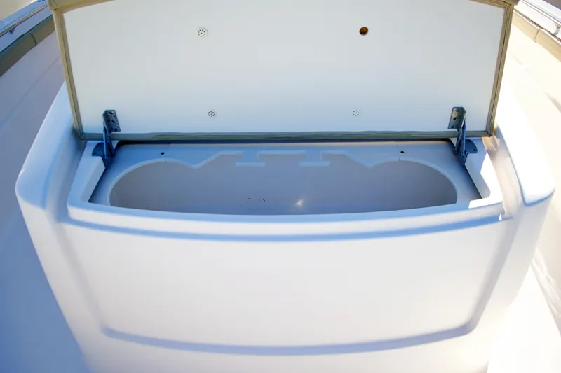 Slide: The Image of 2019 PURSUIT 408 S - Image 91 - 91