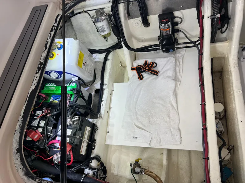 Slide: The Image of Regal Commodore 2760 2001 - 83