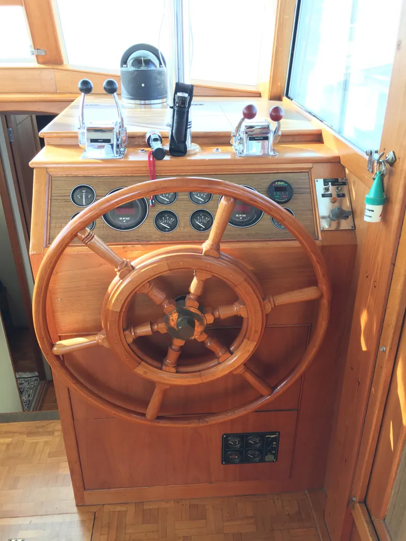 Slide: The Image of Helm of the 1982 Grand Banks 42 Europa. - 18