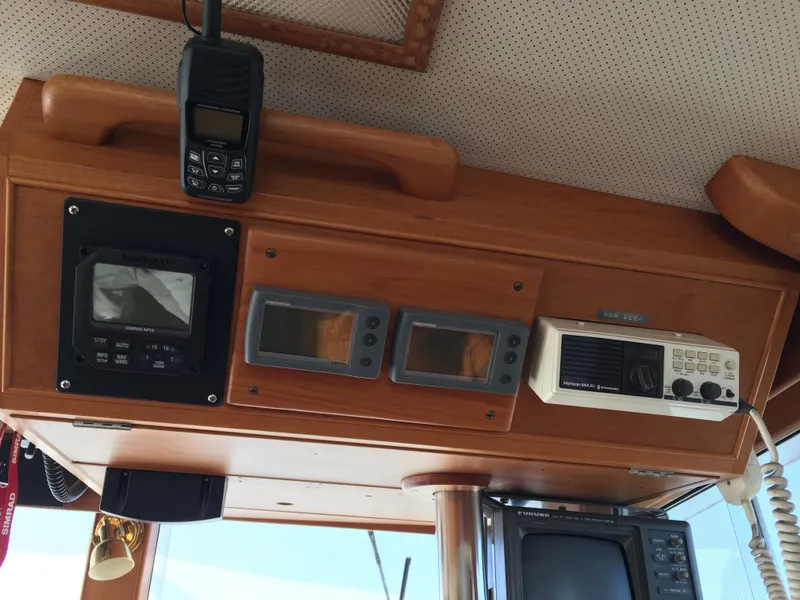 Slide: The Image of Navigation system on 1982 Grand Banks 42 Europa. - 20